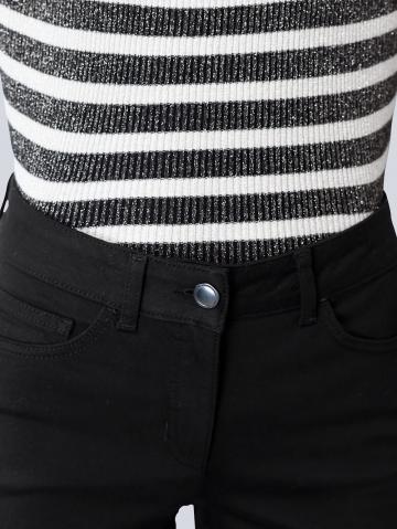 Короткие джинсы