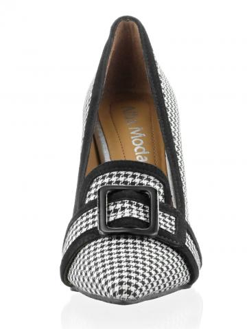 Туфли на высоком каблуке