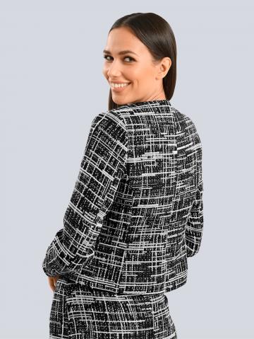 Короткий пиджак