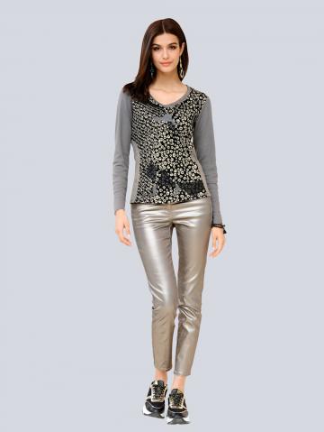 Короткие джинсы