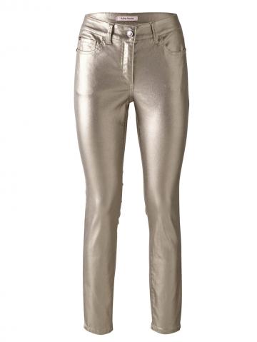 Короткие джинсы