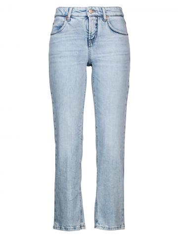 Короткие джинсы