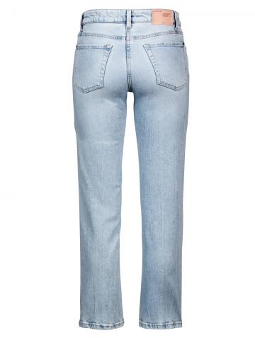 Короткие джинсы