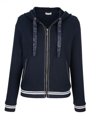 Вязаная кофта