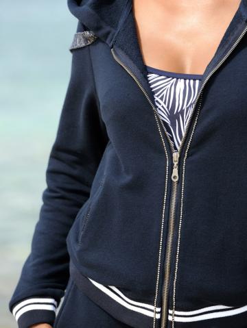 Вязаная кофта