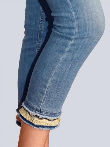 Короткие джинсы