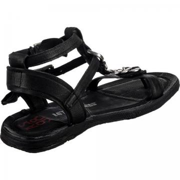 Туфли с ремешком