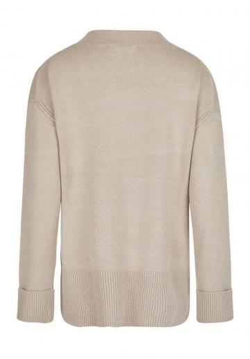 Вязаный пуловер