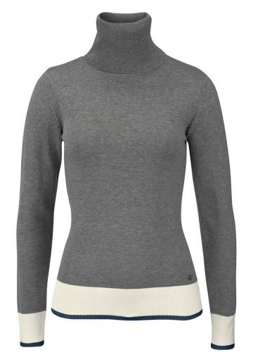 Вязаный пуловер