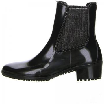 Резиновые сапоги