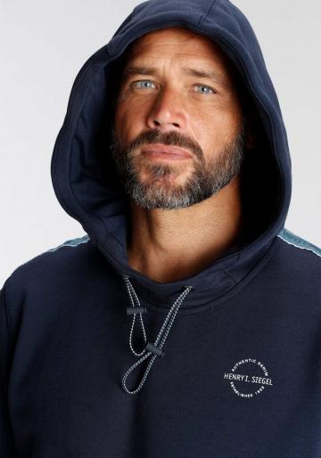 Толстовка с капюшоном