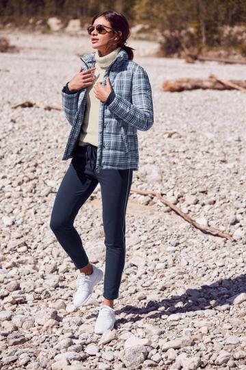 Вязаный пуловер