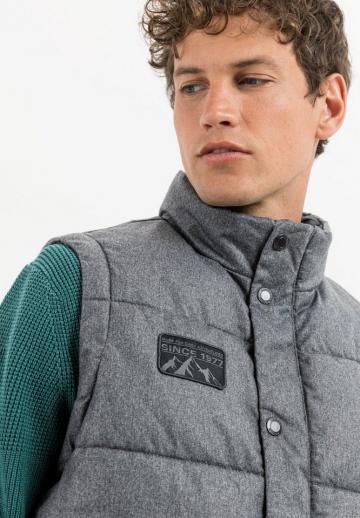 Спортивный жилет