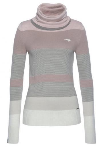 Вязаный пуловер