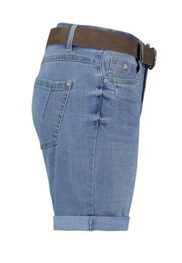 Джинсовые шорты