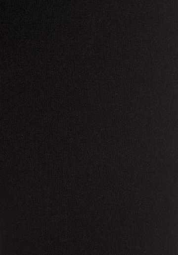 Спортивные шорты