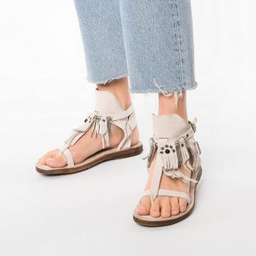 Туфли с ремешком