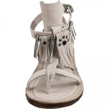 Туфли с ремешком