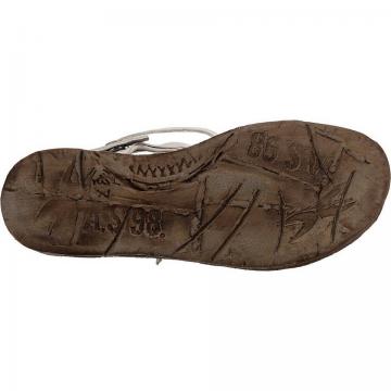 Туфли с ремешком