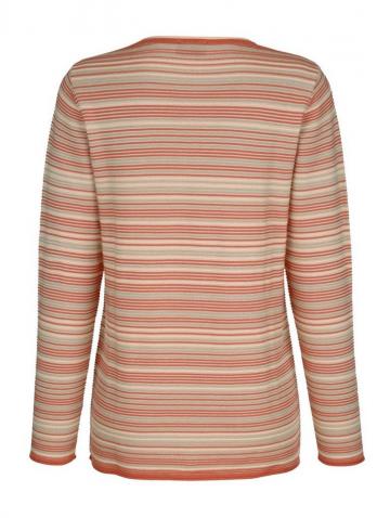 Вязаный пуловер