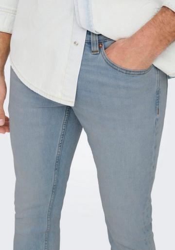 Узкие джинсы