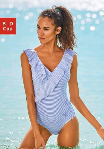 Купальный костюм