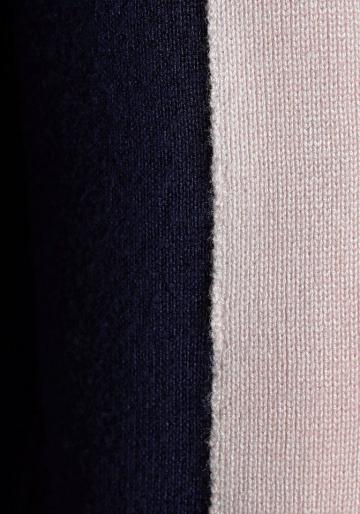 Вязаное платье