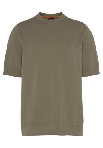 Вязаный пуловер