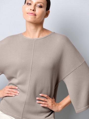 Вязаный пуловер