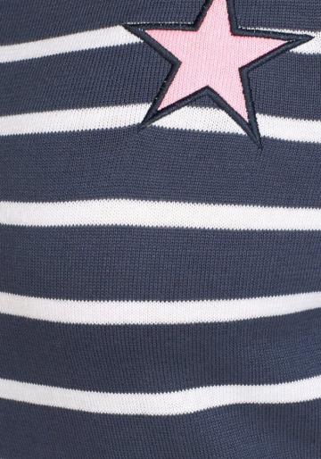 Вязаный пуловер