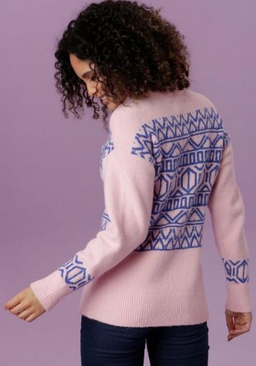 Вязаный пуловер