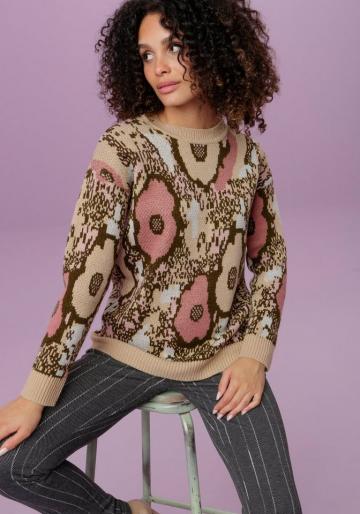 Вязаный пуловер