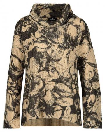 Вязаный пуловер