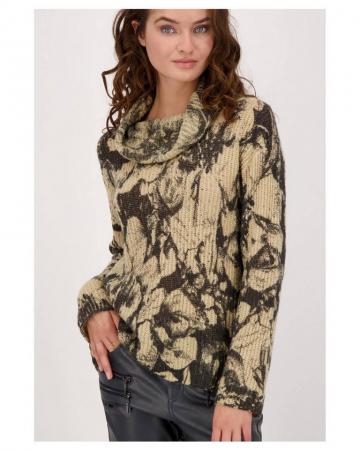 Вязаный пуловер