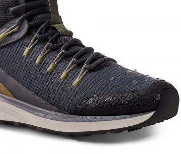 Походная обувь 