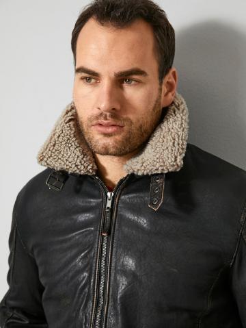 Кожаная куртка