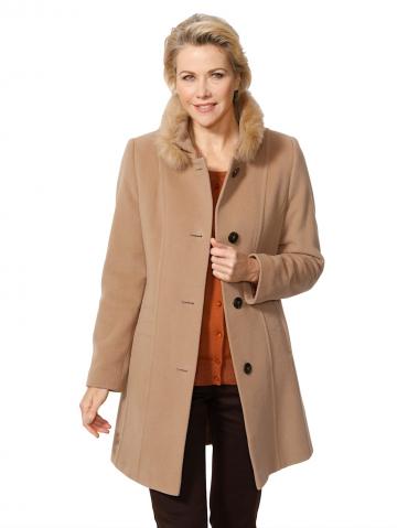 Короткое пальто