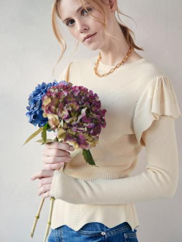 Вязаный пуловер