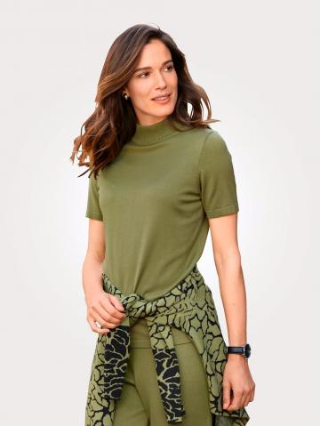 Вязаный пуловер