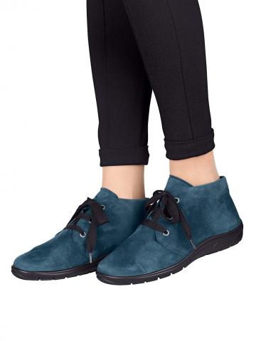 Сапожки на шнуровке