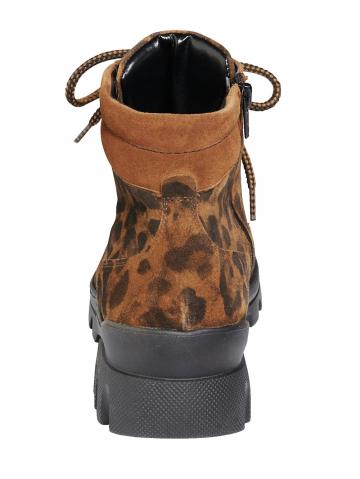 Сапожки на шнуровке