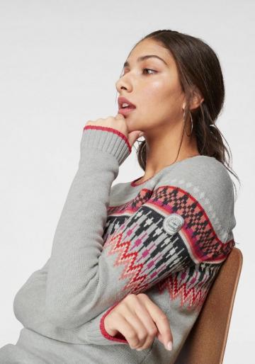 Вязаное платье