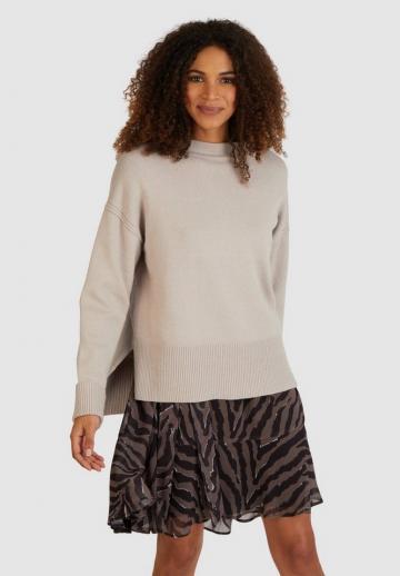 Вязаный пуловер