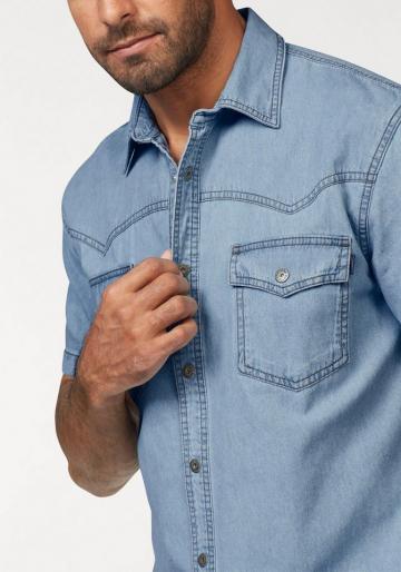 Джинсовая рубашка