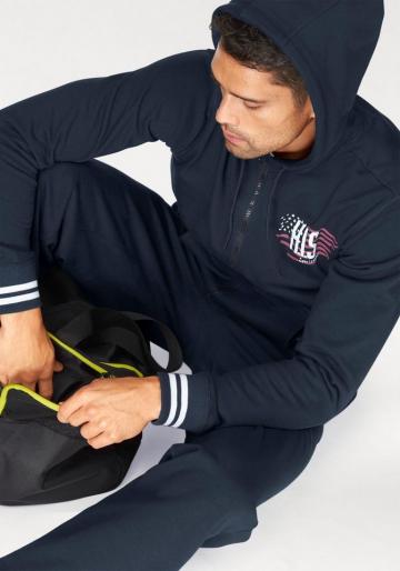 Спортивный костюм (2 шт)