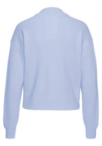 Вязаный пуловер