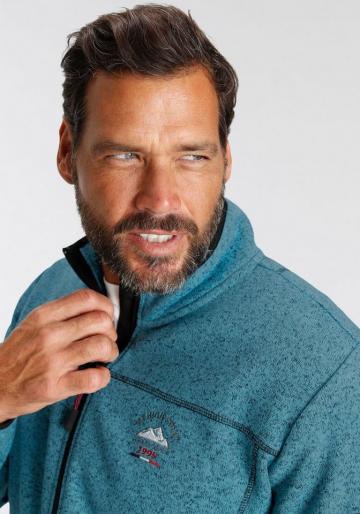 Флисовая куртка