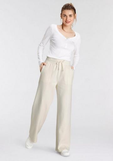 Спортивные штаны