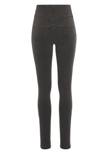 Узкие джинсы