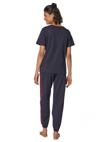 Домашний костюм